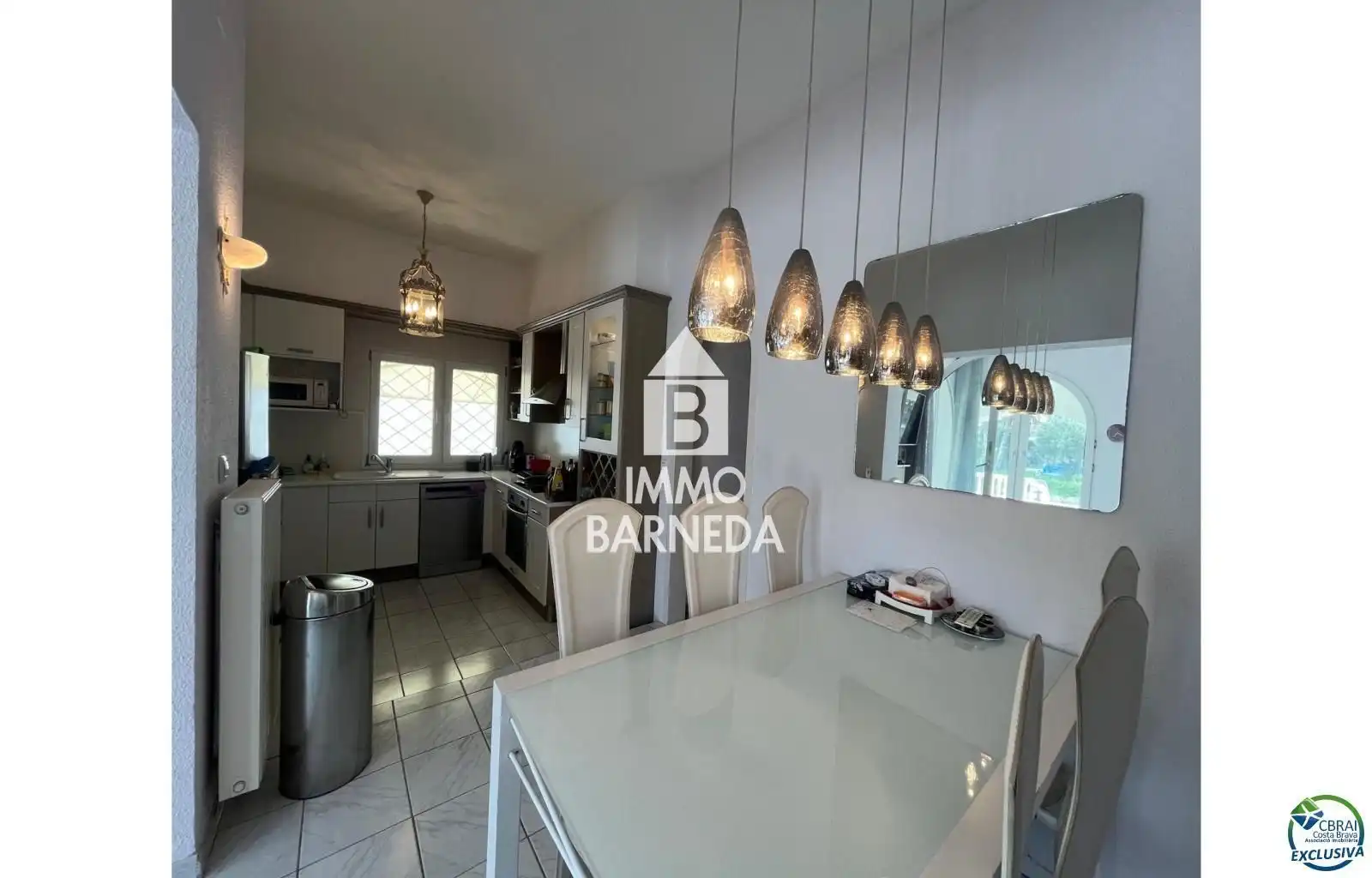 Vista exterior de Casa o xalet en venda en Empuriabrava amb Calefacció, Jardí privat i Terrassa