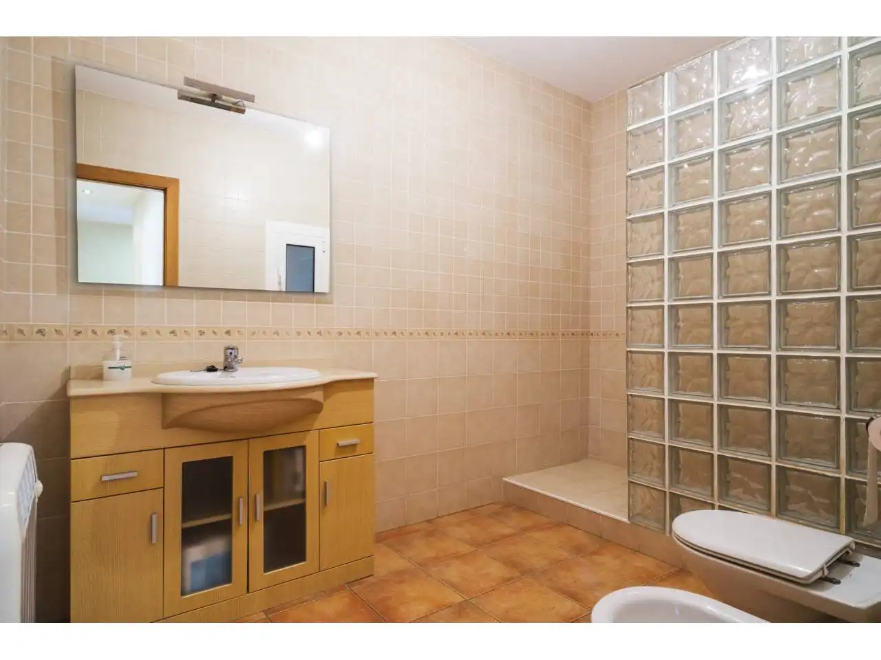 Baño de Piso en venta en Avià con Calefacción y Balcón
