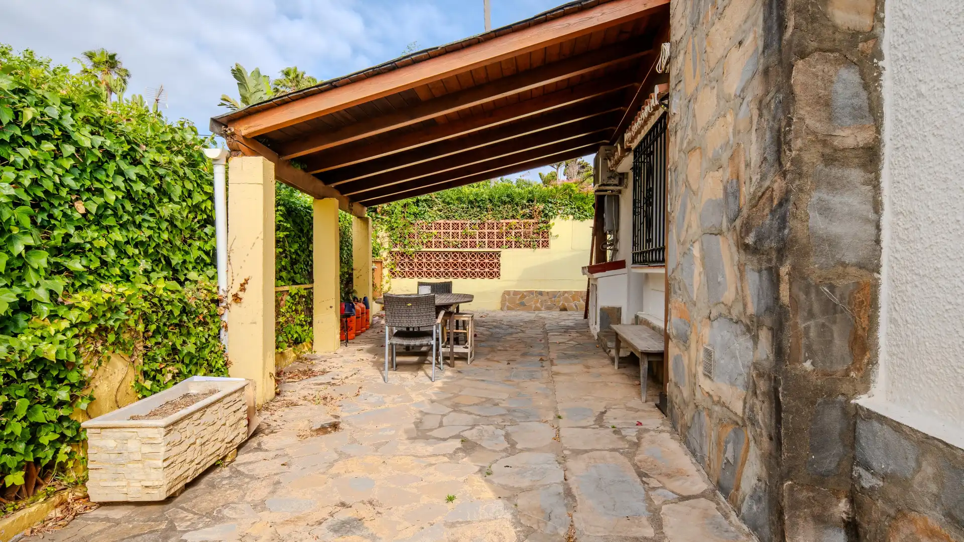 Terrassa de Casa o xalet en venda en Manilva amb Aire condicionat i Terrassa