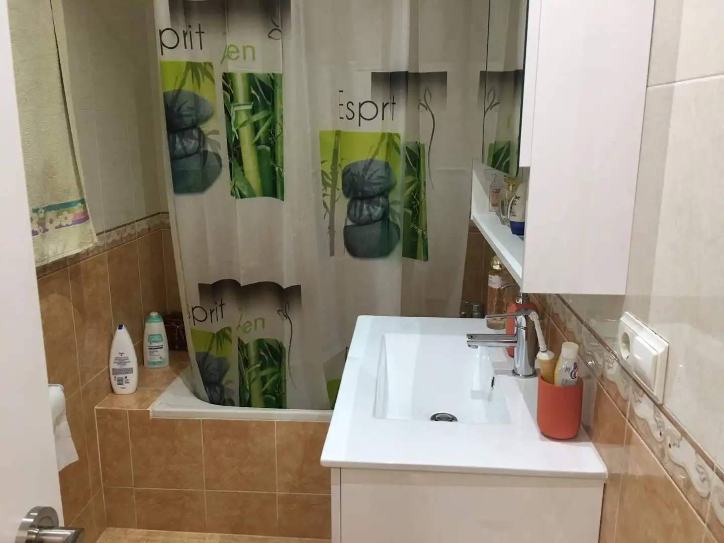 Badezimmer von Wohnungen zum Verkauf in Benidorm mit Privatgarten, Terrasse und Möbliert