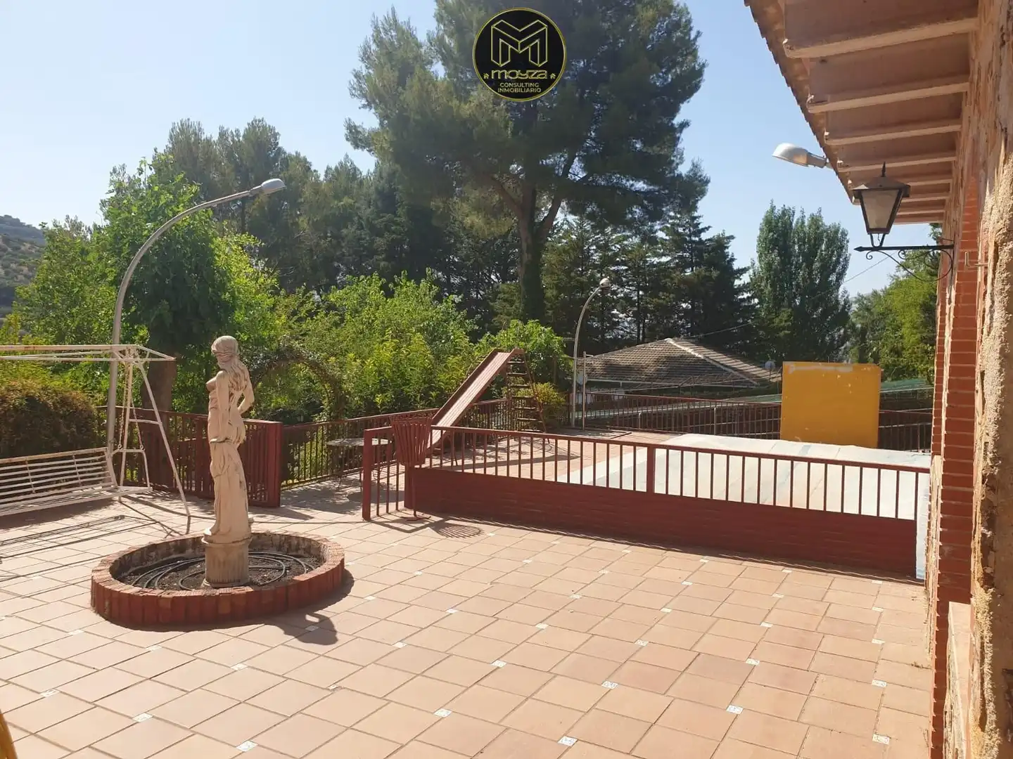 Terrassa de Casa o xalet en venda en Andújar amb Aire condicionat, Calefacció i Piscina