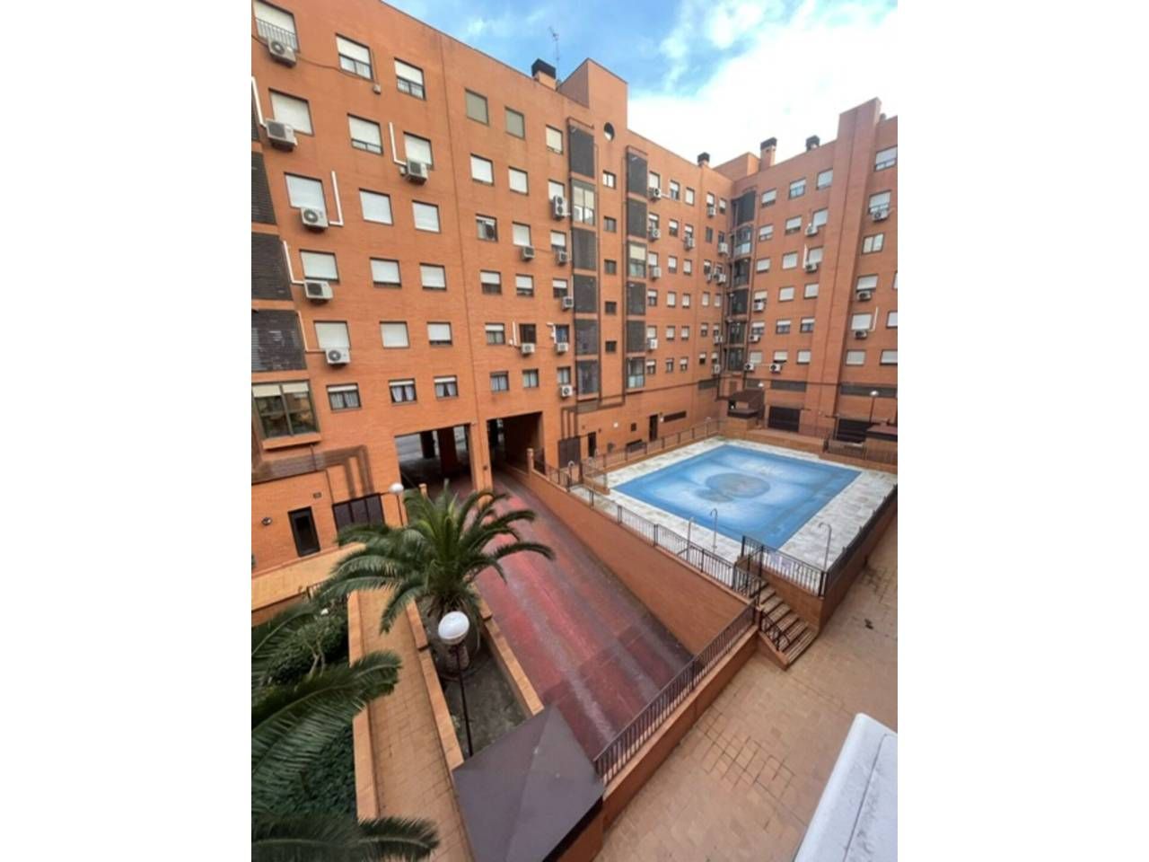 Exterior view of Flat for sale in  Madrid Capital  with Air Conditioner, Heating and Private garden