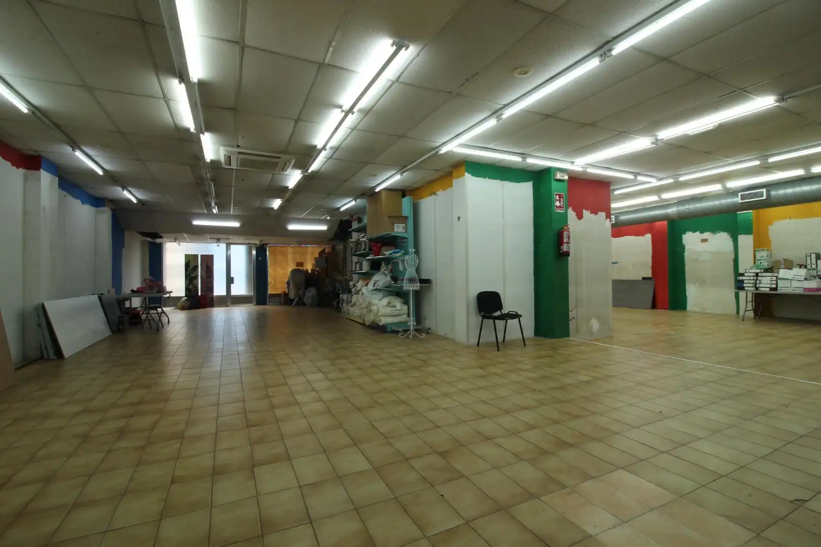 Local comercial en venda a Centre Vila, imagen 7