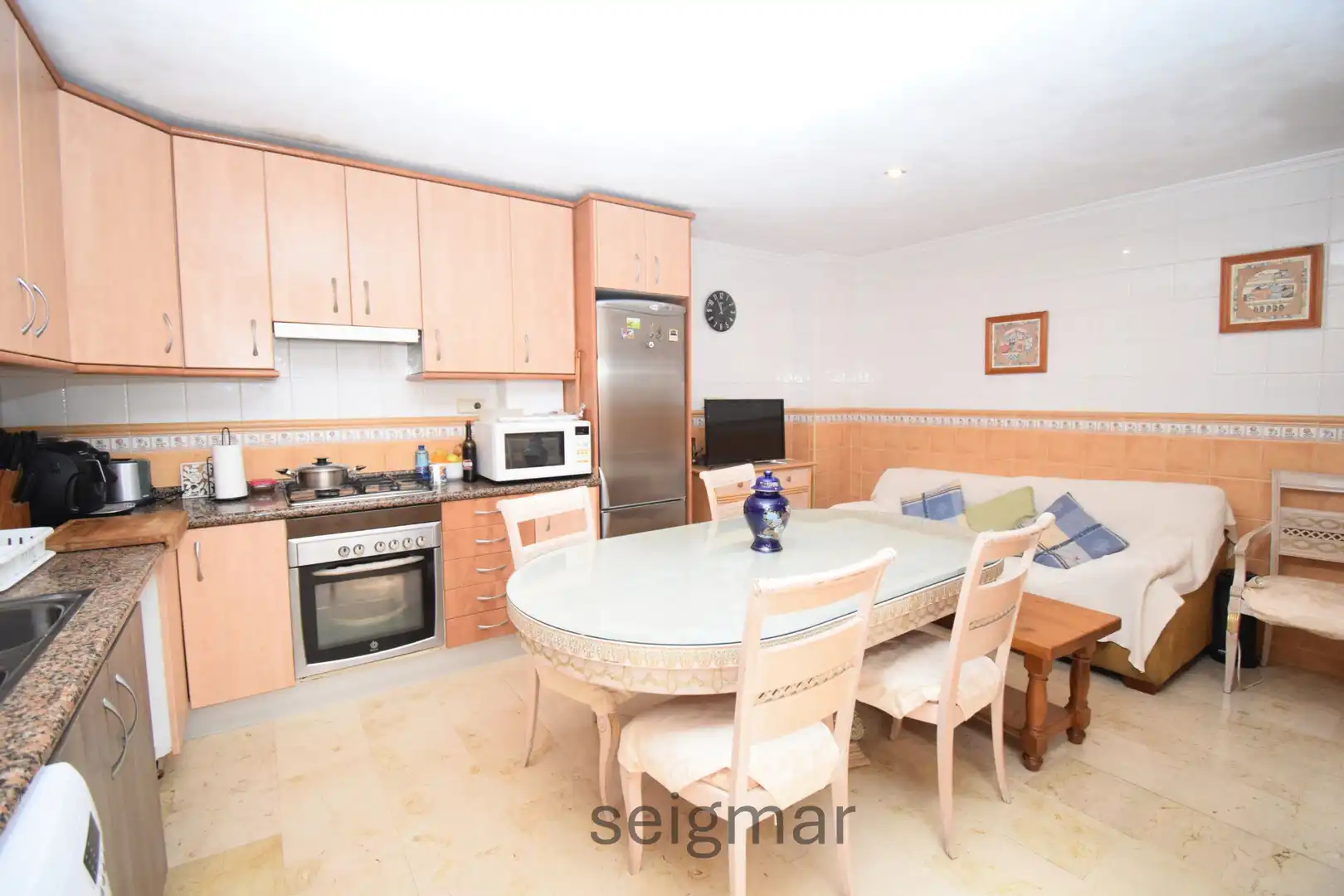 Cocina de Casa adosada en venta en La Nucia con Terraza, Horno y Lavadora