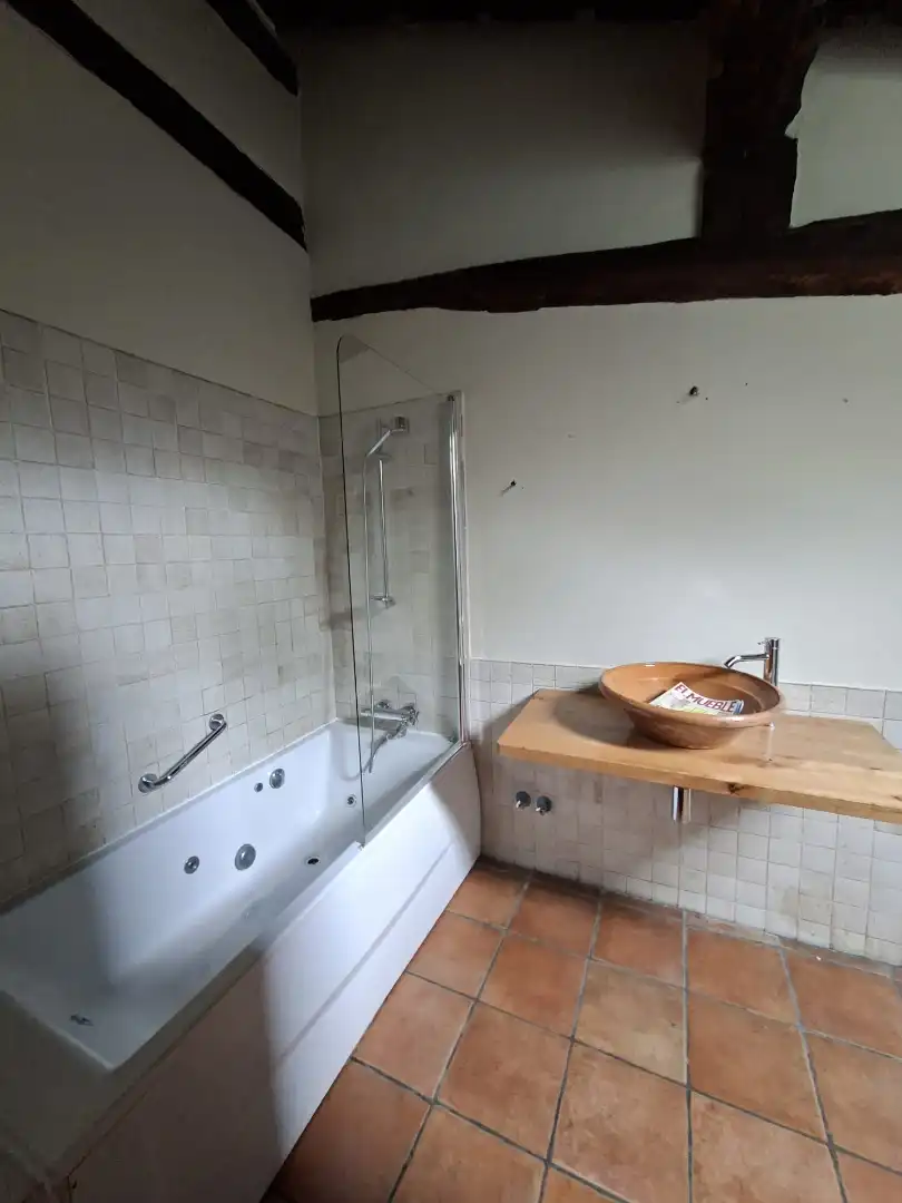 Baño de Finca rústica en venta en Soba con Calefacción, Jardín privado y Terraza