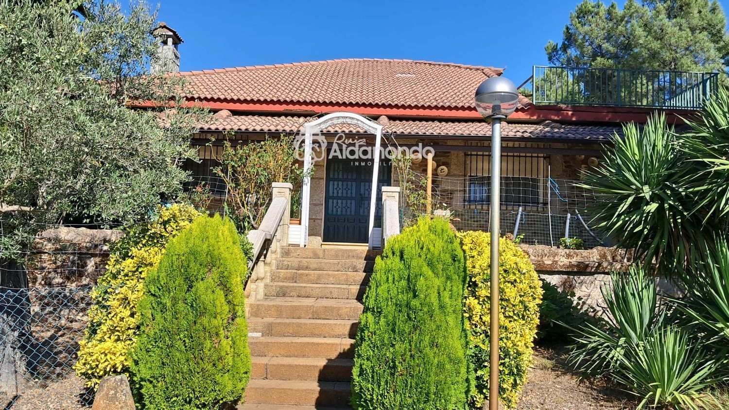 Vista exterior de Casa o xalet en venda en Vilvestre amb Terrassa, Traster i Piscina