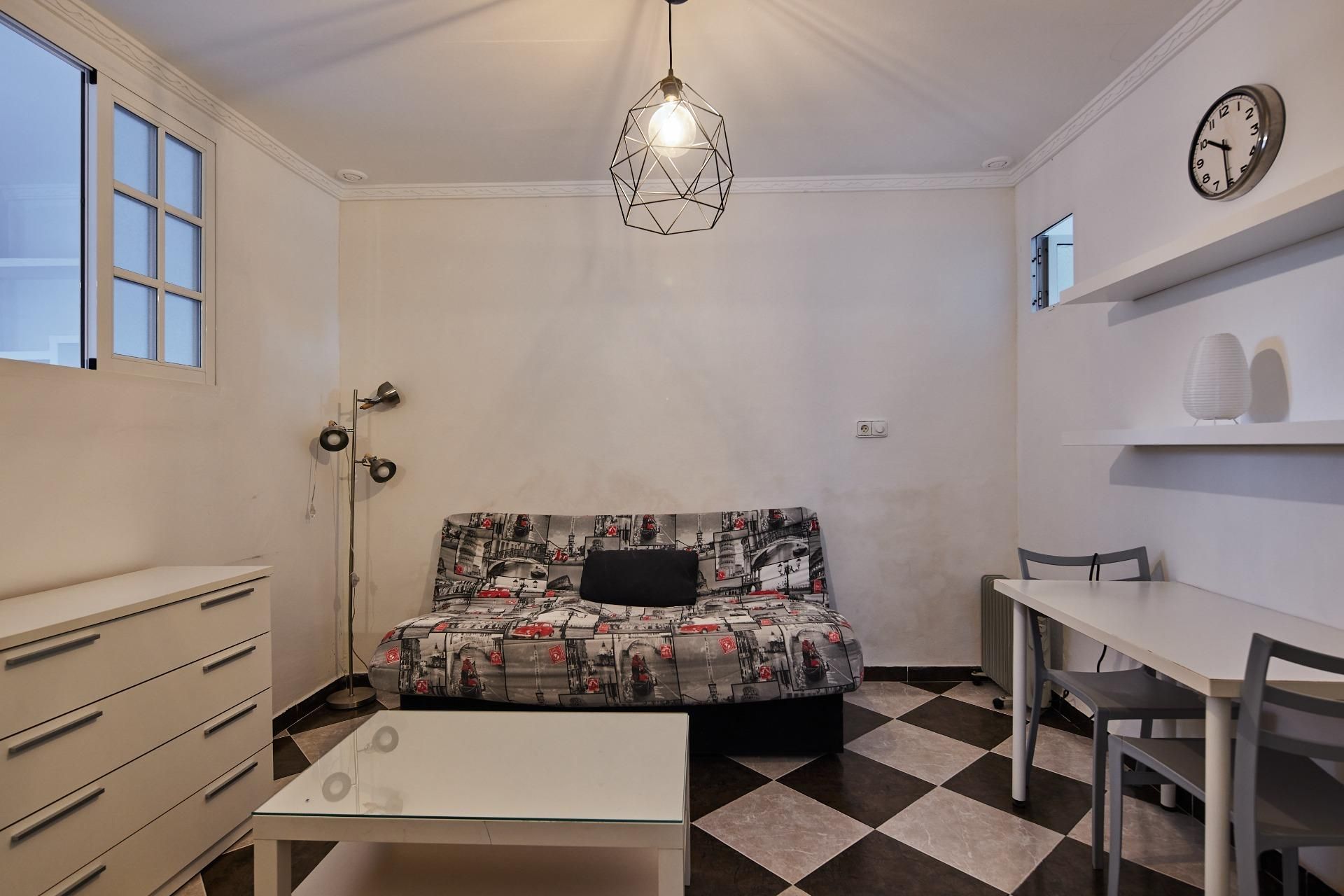 Dormitori de Pis en venda en  Cádiz Capital amb Aire condicionat