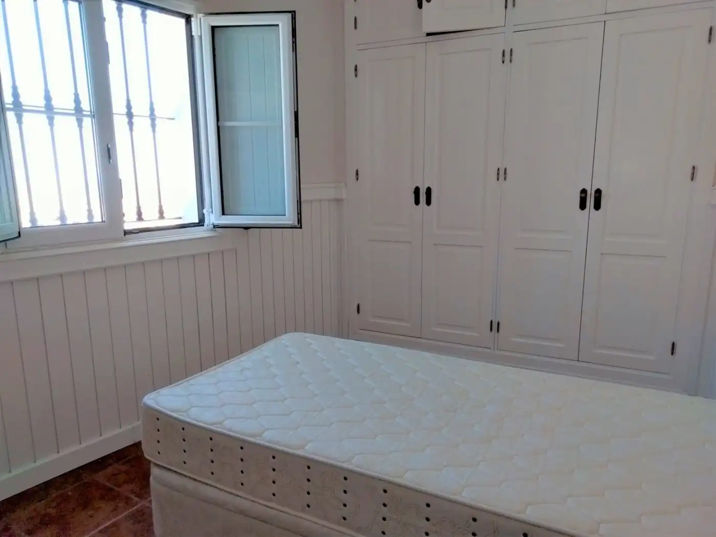 Dormitori de Casa o xalet en venda en Medina Sidonia amb Aire condicionat i Terrassa