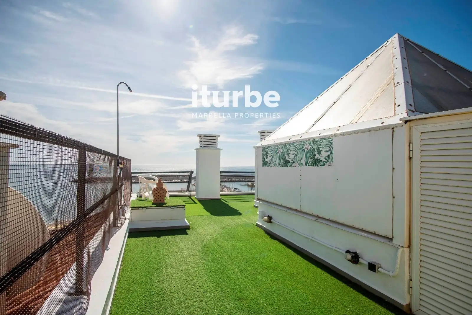 Terrasse von Dachboden zur Miete in Fuengirola mit Klimaanlage, Terrasse und Möbliert