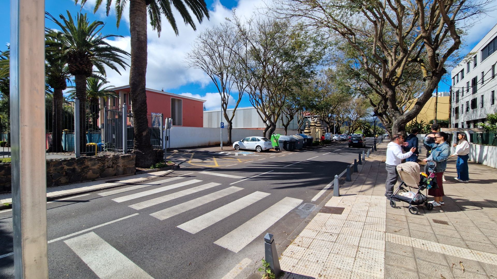 Vista exterior de Local de alquiler en San Cristóbal de la Laguna con Amueblado