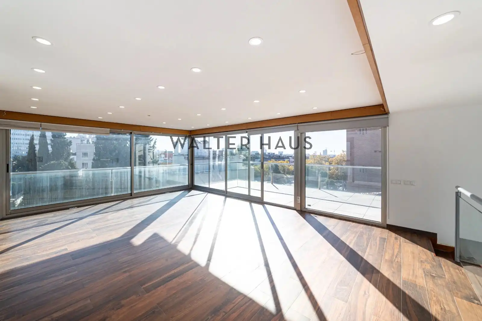 Sala de estar de Piso en venta en Madrid con Aire acondicionado, Calefacción y Jardín privado