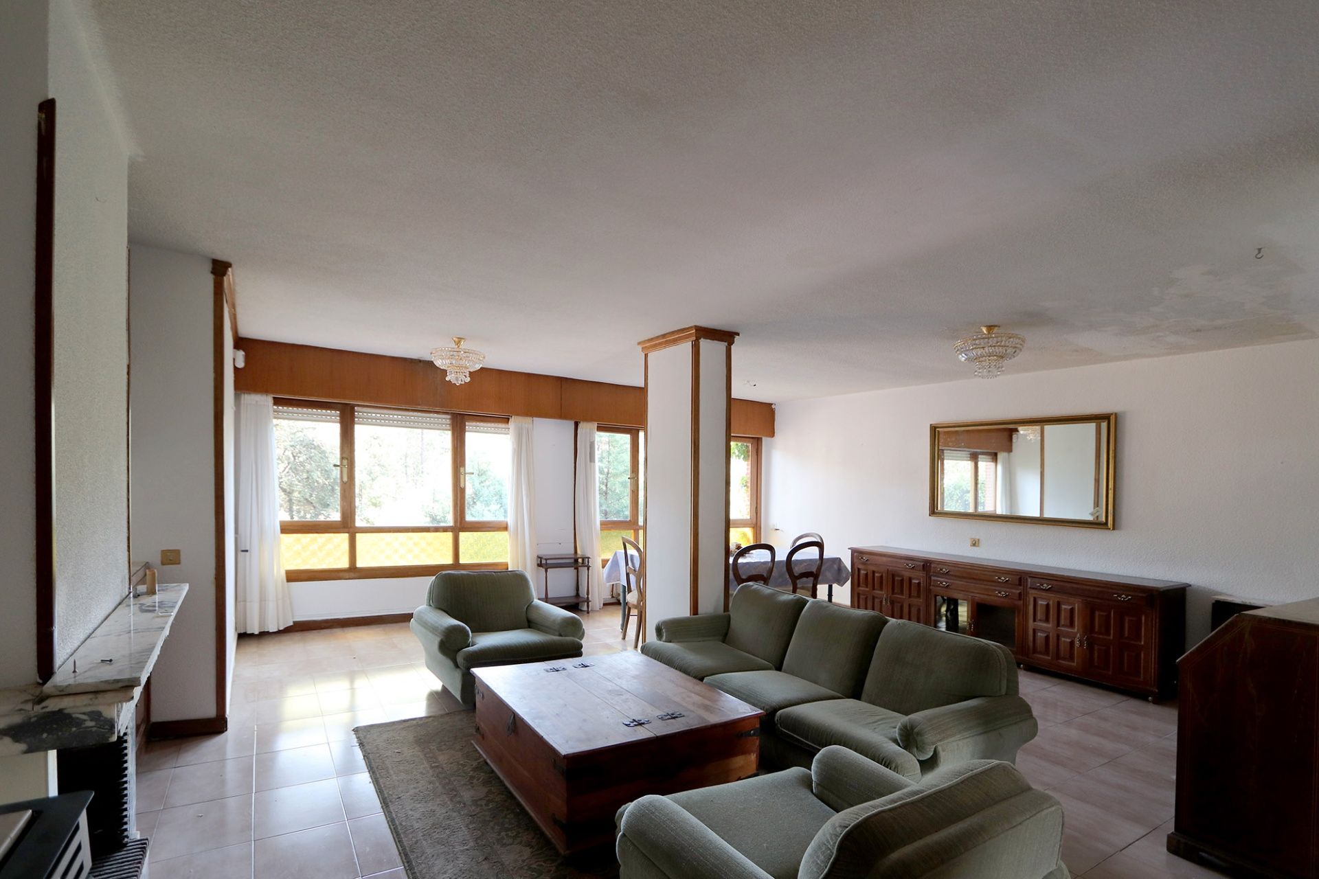 Sala d'estar de Casa o xalet en venda en Hoyo de Manzanares amb Calefacció, Jardí privat i Terrassa