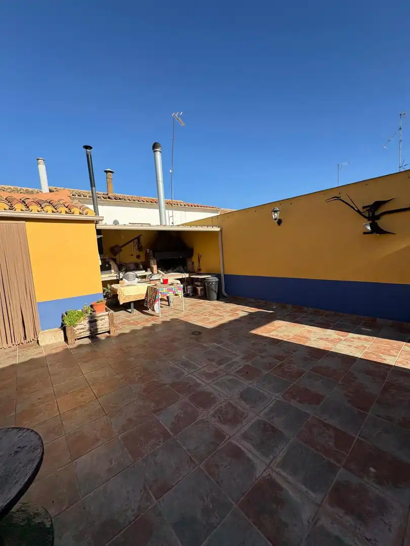 Terrassa de Casa o xalet en venda en Villagarcía del Llano amb Calefacció i Traster