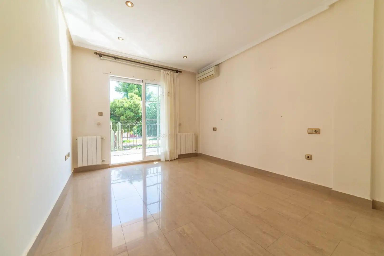 Doppelhaushälfte mit Terrasse zum Verkauf in Calle de Azorín, imagen 26