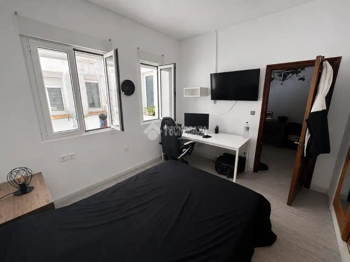 Bedroom of Flat for sale in Gijón   with Furnished