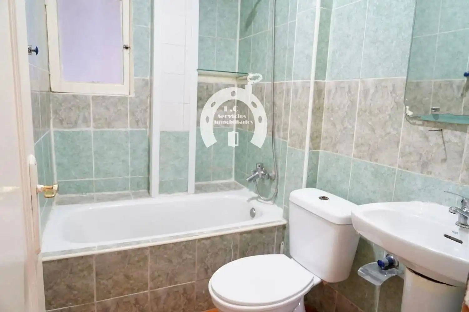 Baño de Local en venta en Elche / Elx con Aire acondicionado