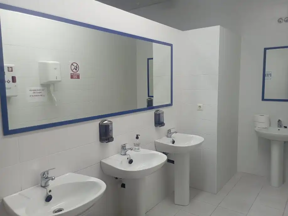 Bathroom of Industrial buildings for sale in Culleredo  with Heating