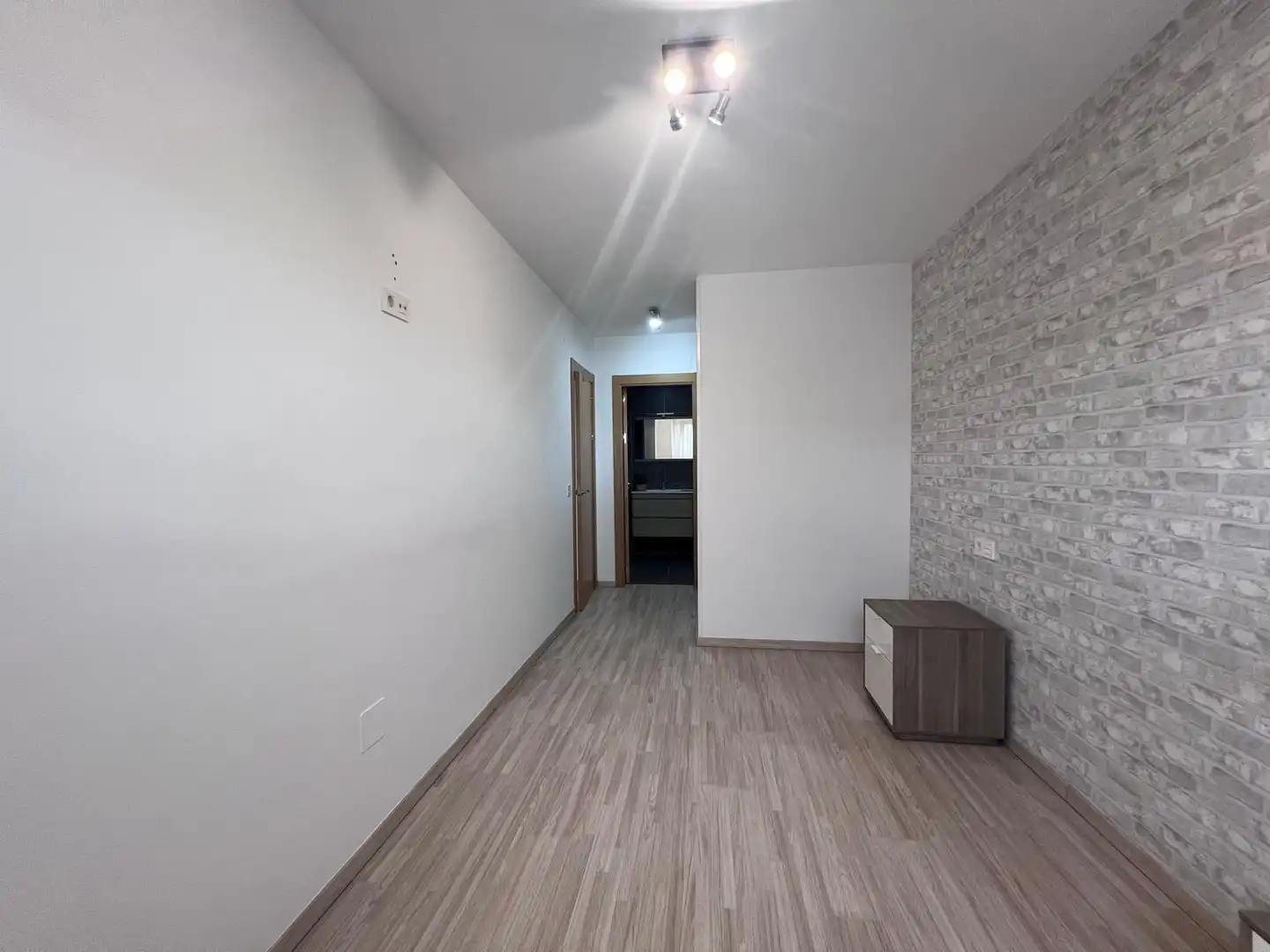 Piso de alquiler en Oviedo  con Calefacción, Terraza y Trastero
