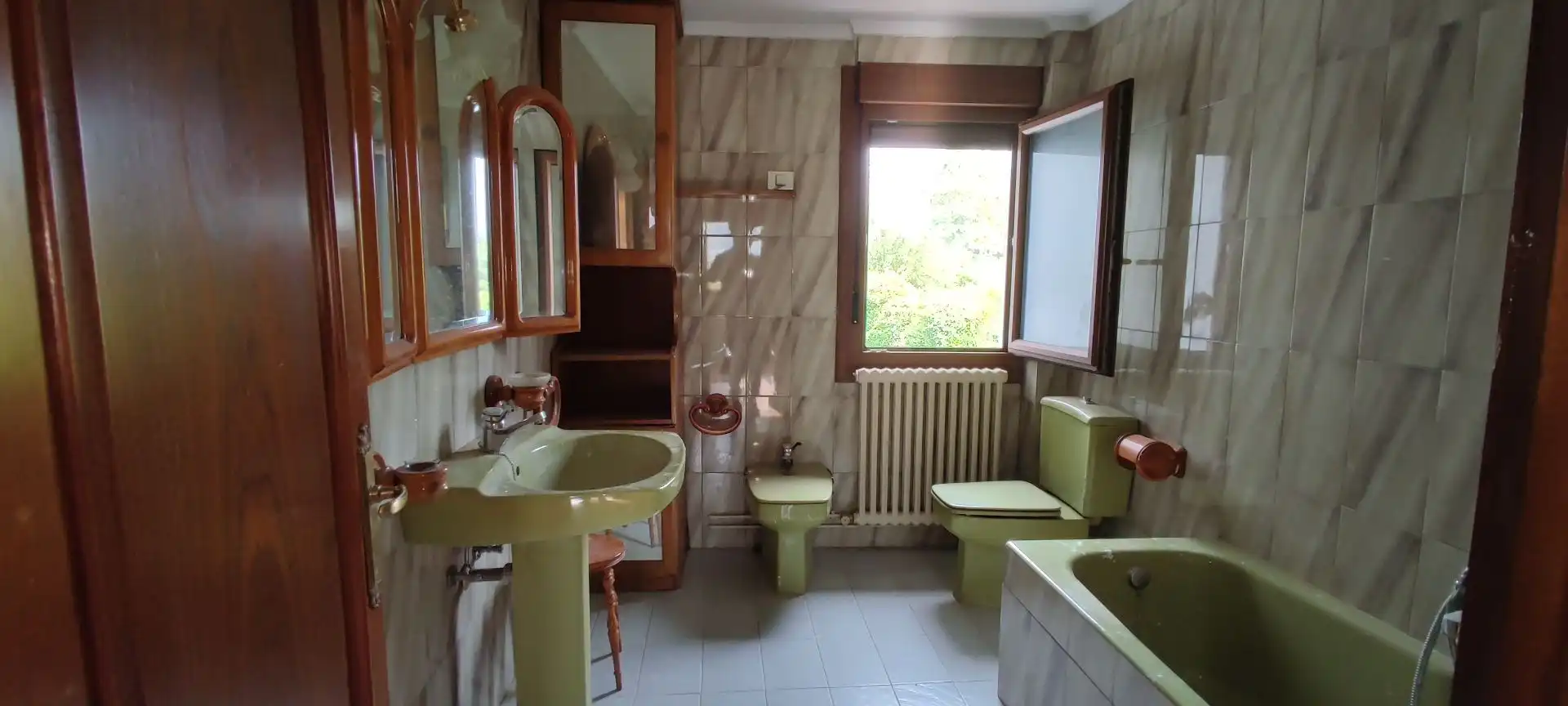 Badezimmer von Wohnung zum Verkauf in Valdegovia / Gaubea mit Heizung