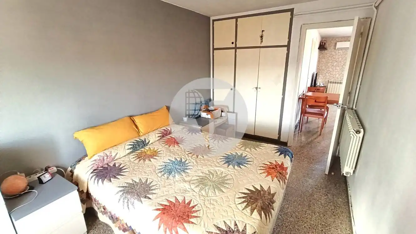 Habitación de Ático en venta en Terrassa con Aire acondicionado, Calefacción y Terraza