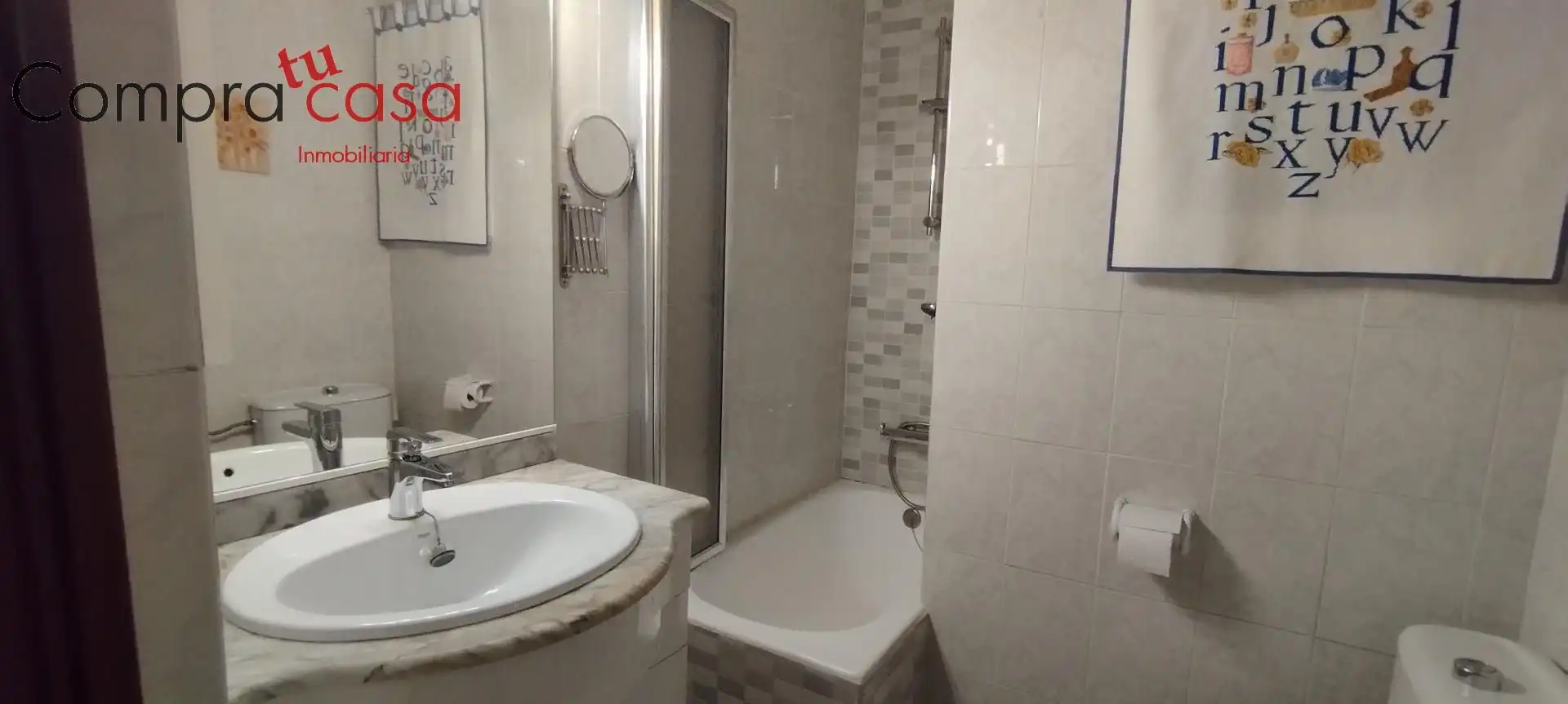 Baño de Piso en venta en Segovia con Calefacción, Trastero y Amueblado