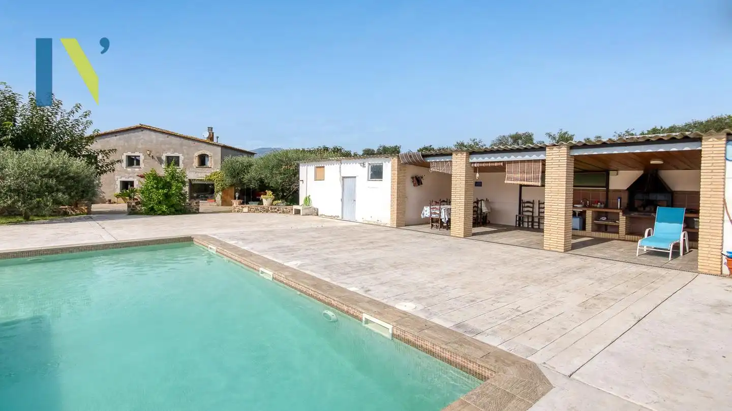 Piscina de Finca rústica en venta en Sant Gregori
