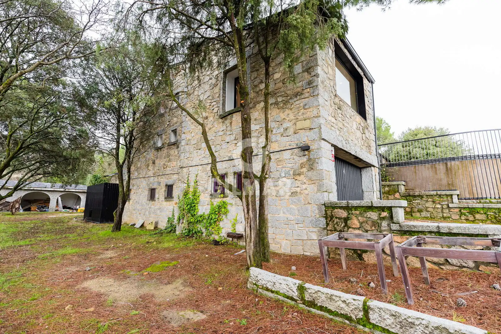 Vista exterior de Casa o xalet en venda en Collado Villalba amb Calefacció i Jardí privat