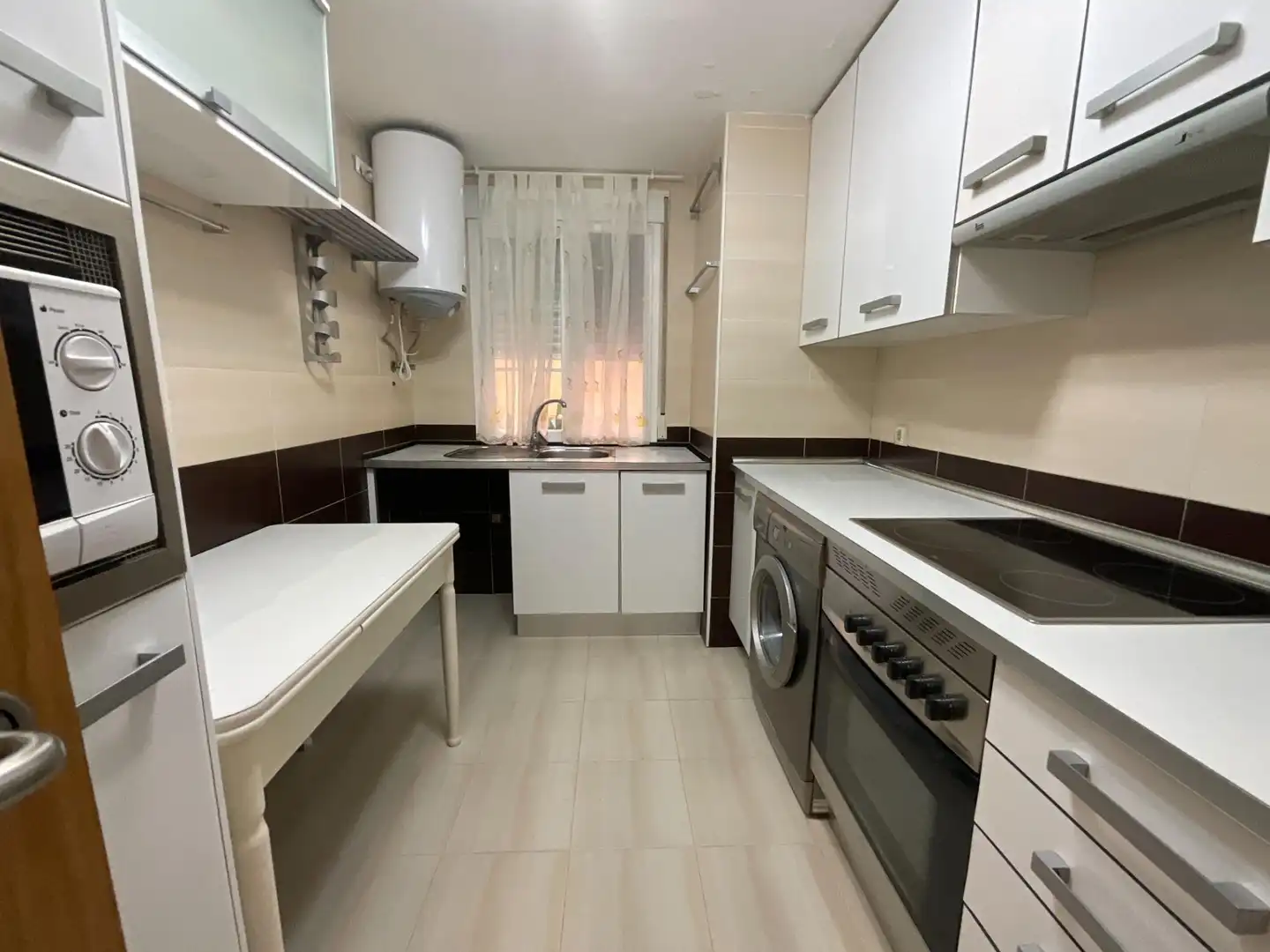 Kitchen of Flat for sale in Pantoja  with Air Conditioner, Heating and Storage room
