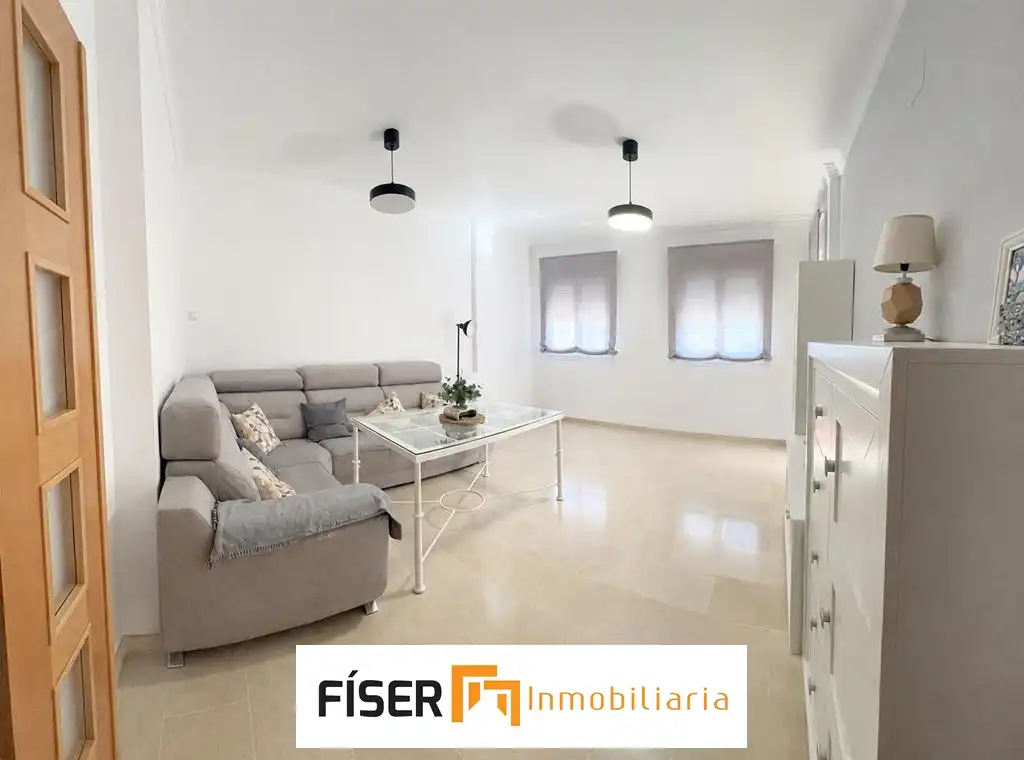 Vista exterior de Piso en venta en Zafra con Aire acondicionado, Calefacción y Terraza