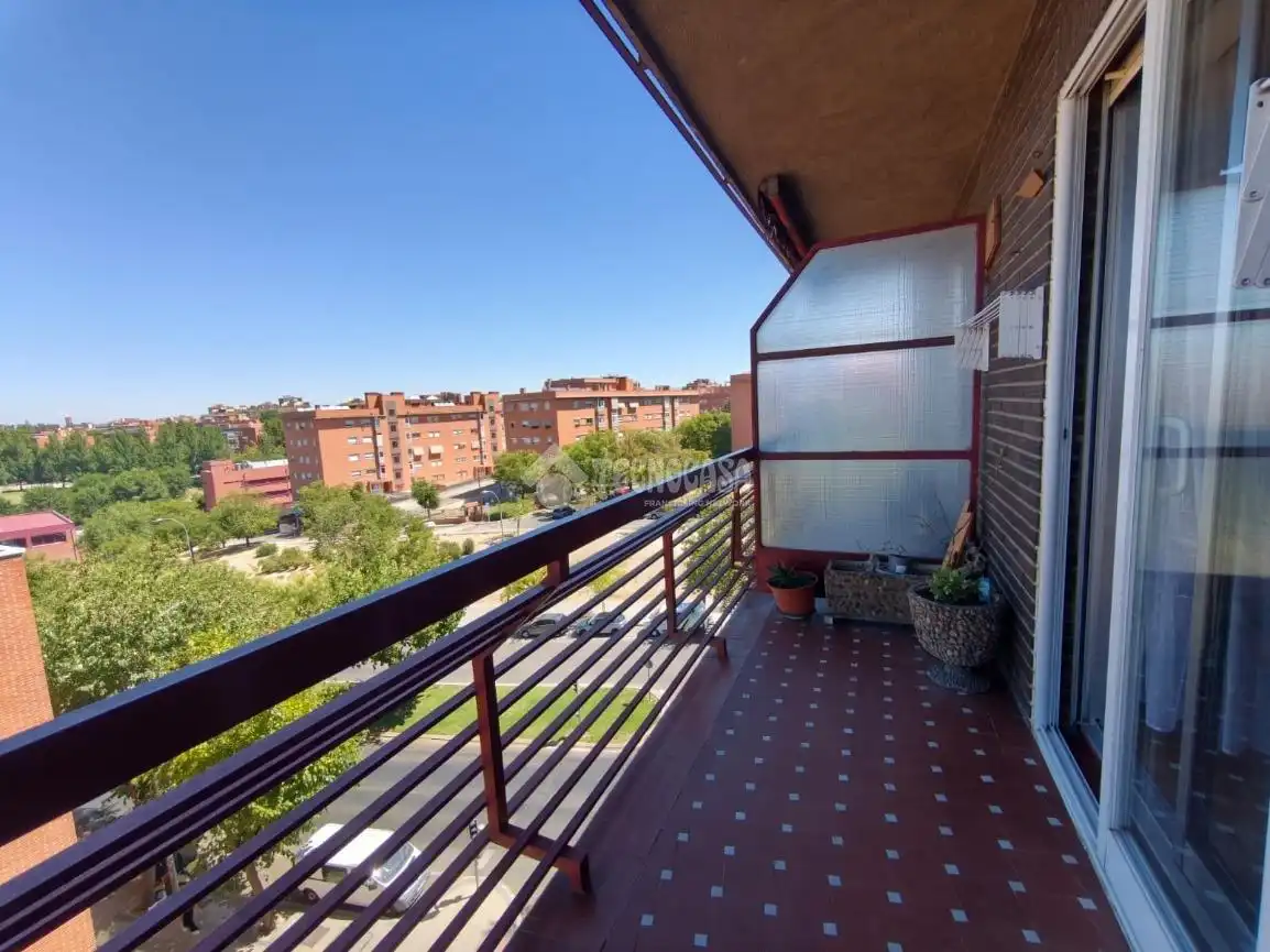 Terraza de Piso en venta en Madrid con Calefacción y Terraza