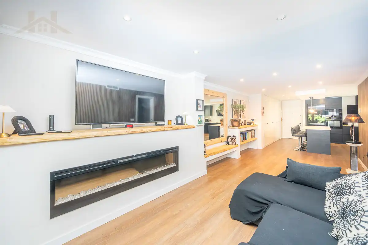 Living room of Flat for sale in El Escorial  with Air Conditioner, Heating and Parquet flooring