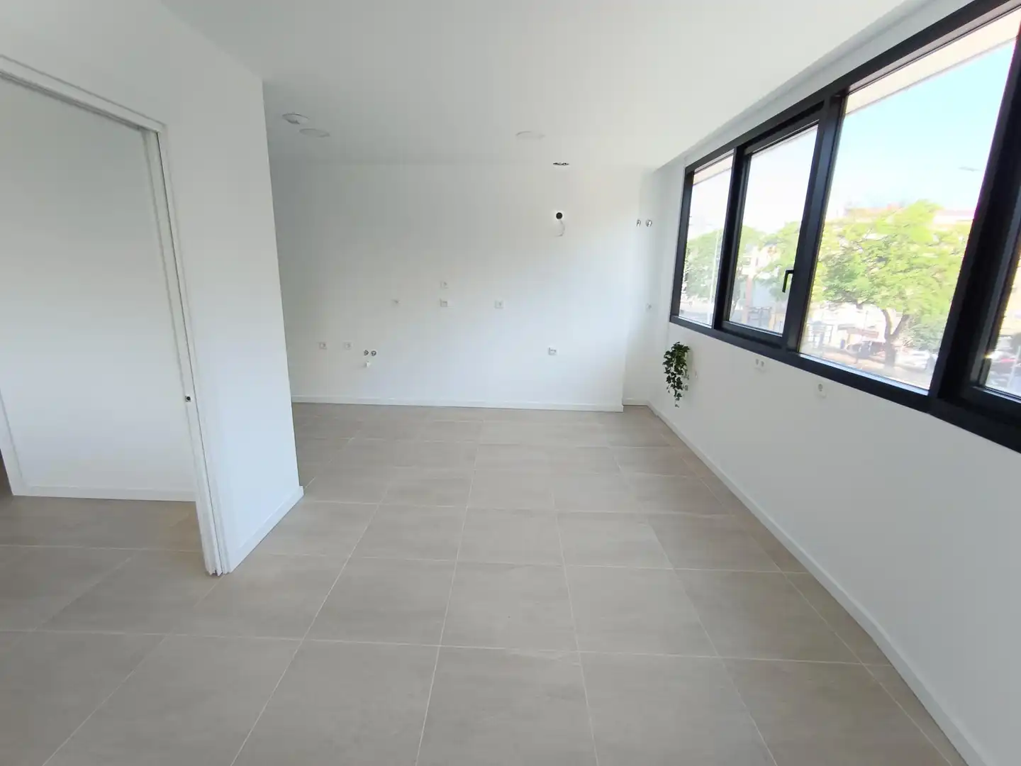 Wohnung zum Verkauf in Murcia mit Privatgarten, Terrasse und Abstellraum