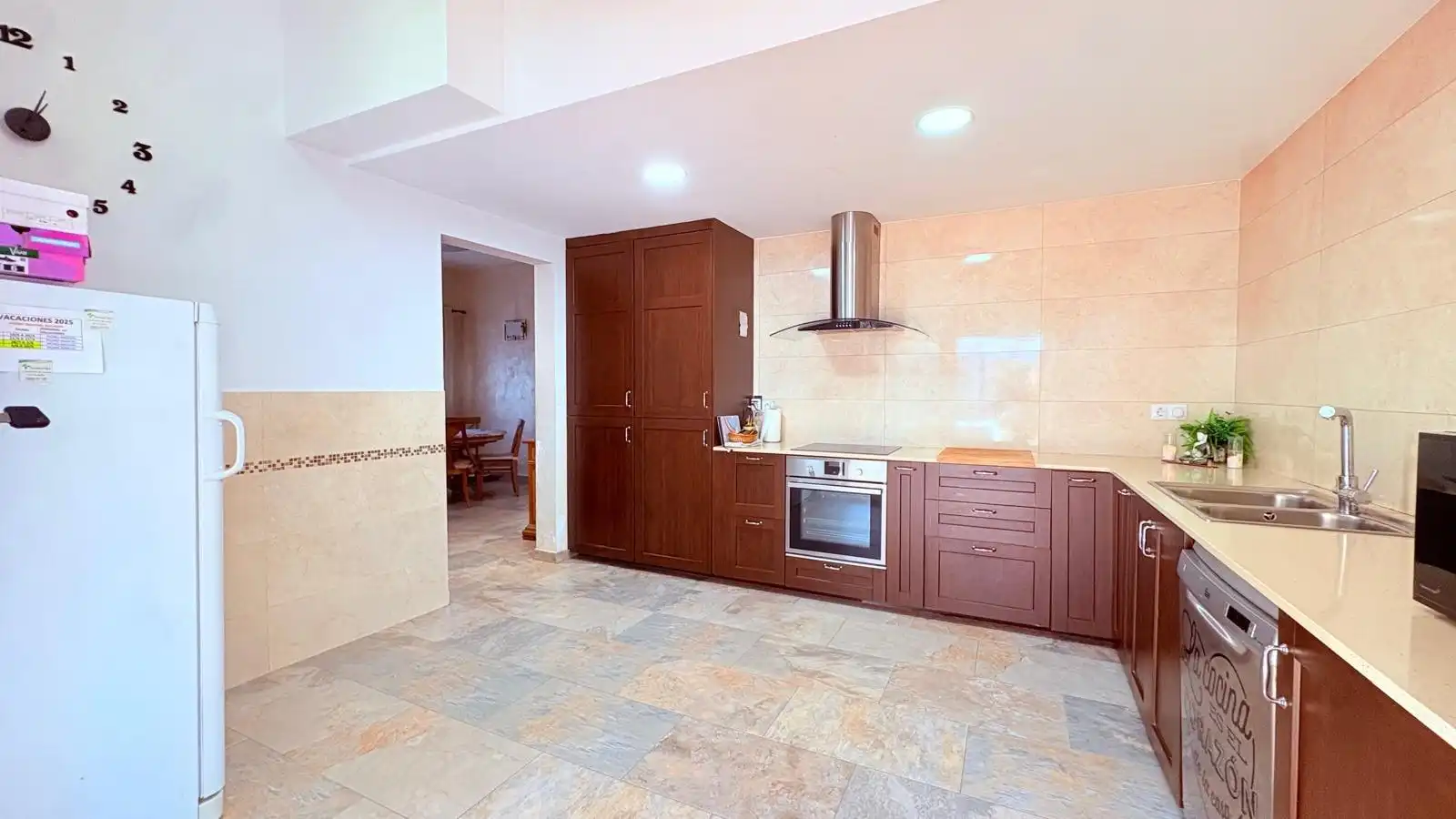 Cocina de Casa o chalet en venta en Castellar del Vallès con Aire acondicionado, Jardín privado y Terraza
