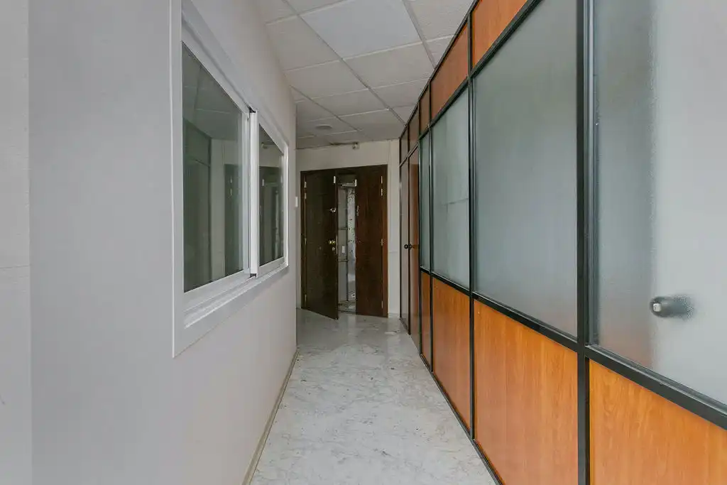 Oficina en venda en Cornellà de Llobregat