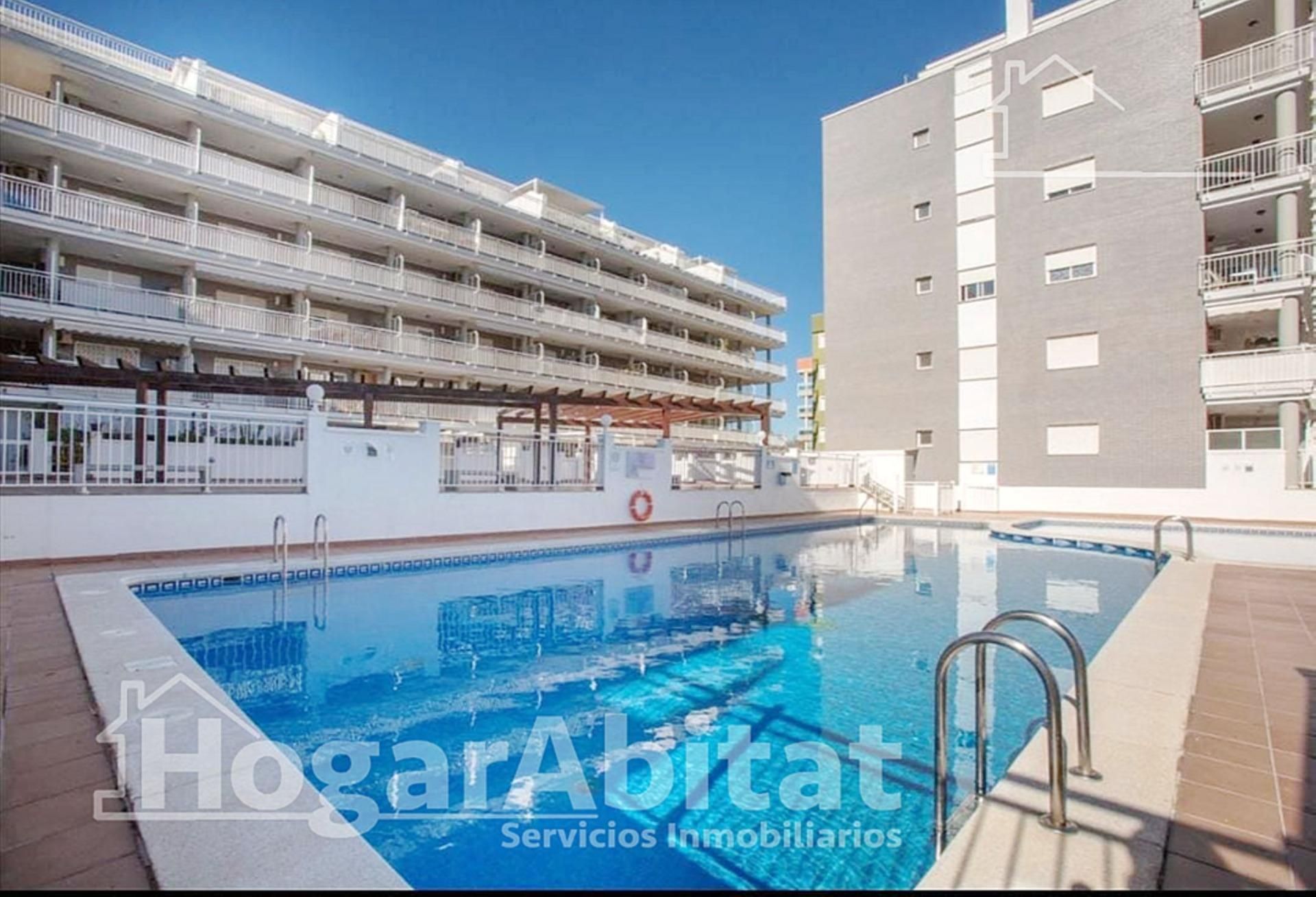 Piscina de Pis en venda en Moncofa amb Calefacció, Terrassa i Traster