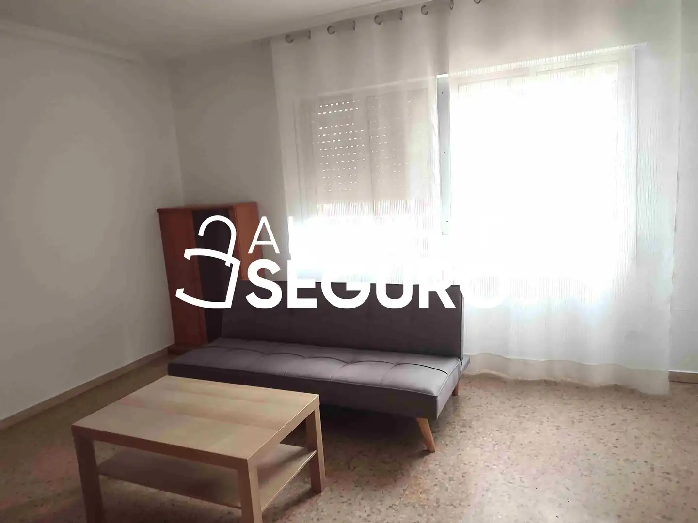 Bedroom of Flat for rent in Zaragoza  with Heating, Terrace and Storage room