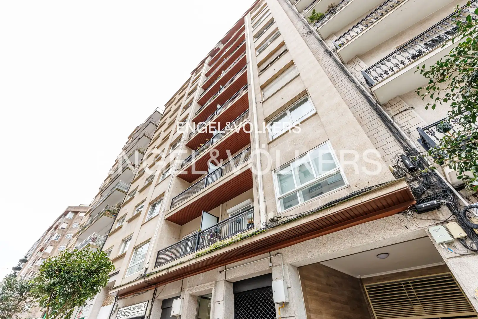 Vista exterior de Piso en venta en Vigo  con Calefacción, Terraza y Balcón