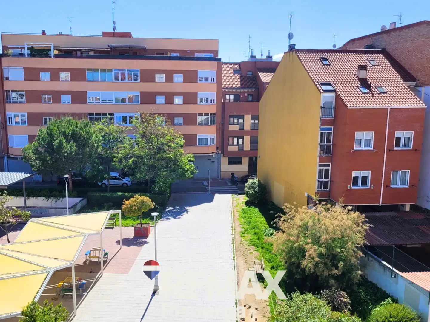Vista exterior de Piso en venta en Valladolid con Calefacción y Balcón