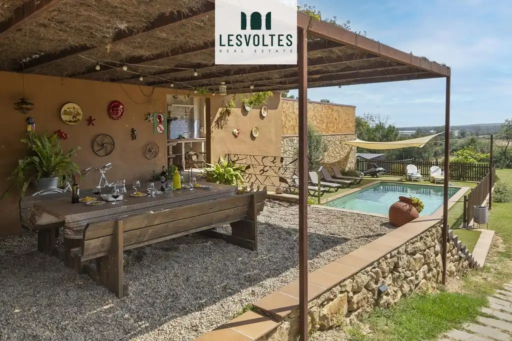 Terrace of Houses for rent in Forallac  with Heating, Private garden and Parquet flooring