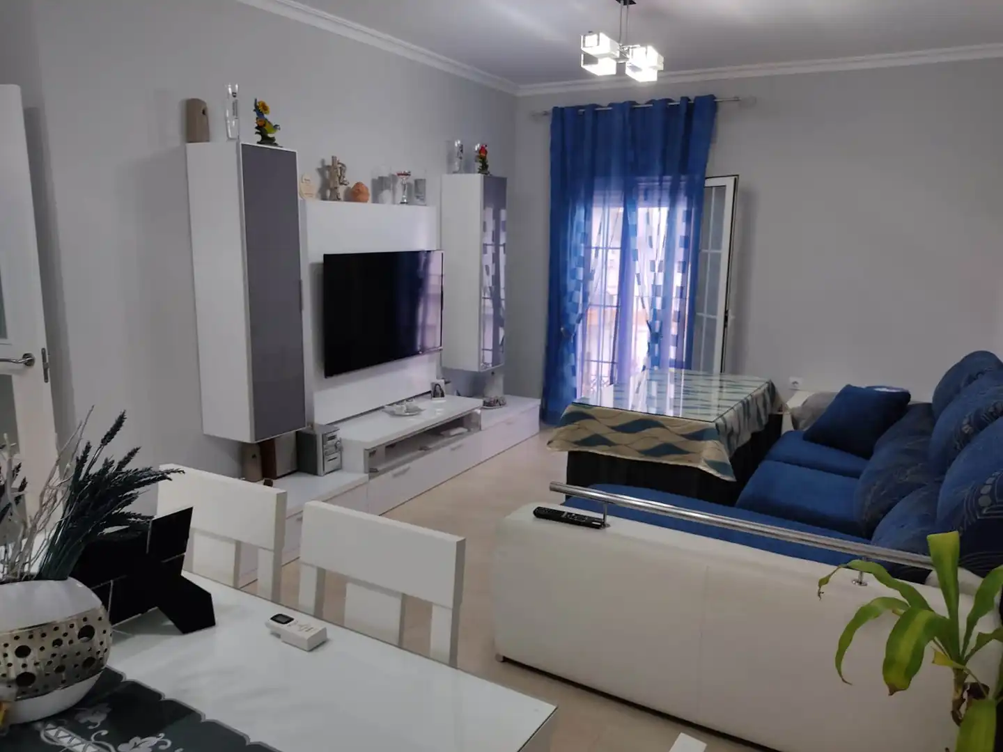 Sala d'estar de Casa o xalet en venda en Utrera Ciudad 