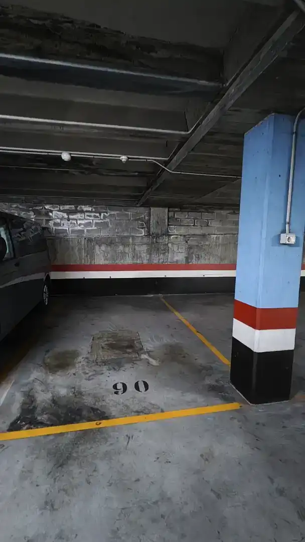 Parkplatz von Wohnung zum Verkauf in Barakaldo  mit Balkon