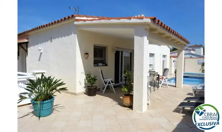 Casa con jardín en venta en Montgrí, imagen 3