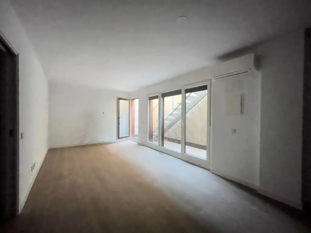 Ground floor for rent in Calle Libertad De La, La Navata