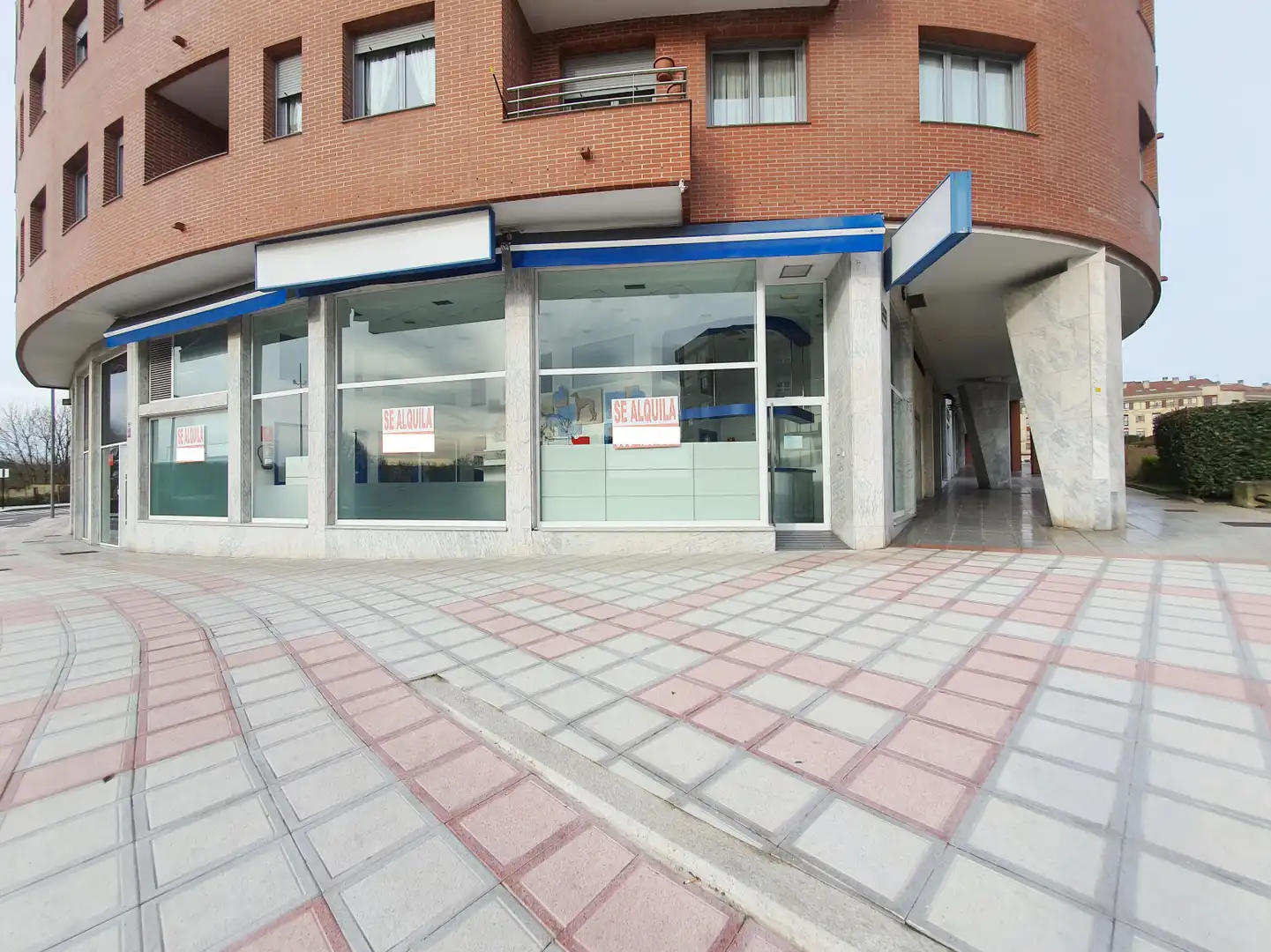 Business premises for sale in Pola de Siero - DANZA PRIMA