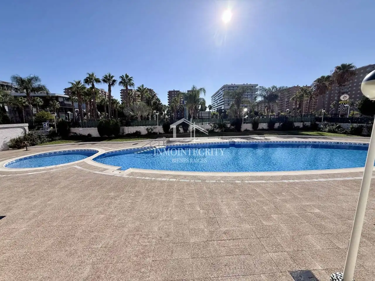 Apartamento con piscina en venta en Avenida Central, imagen 56