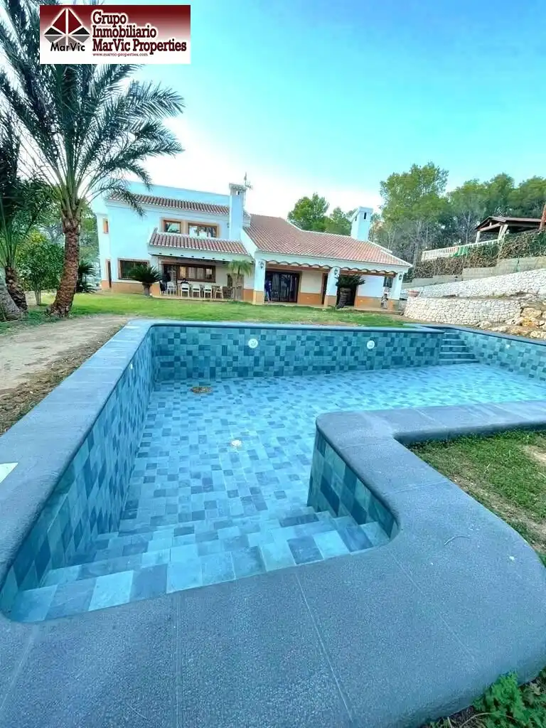 Piscina de Casa o chalet en venta en Gandia con Aire acondicionado, Calefacción y Jardín privado
