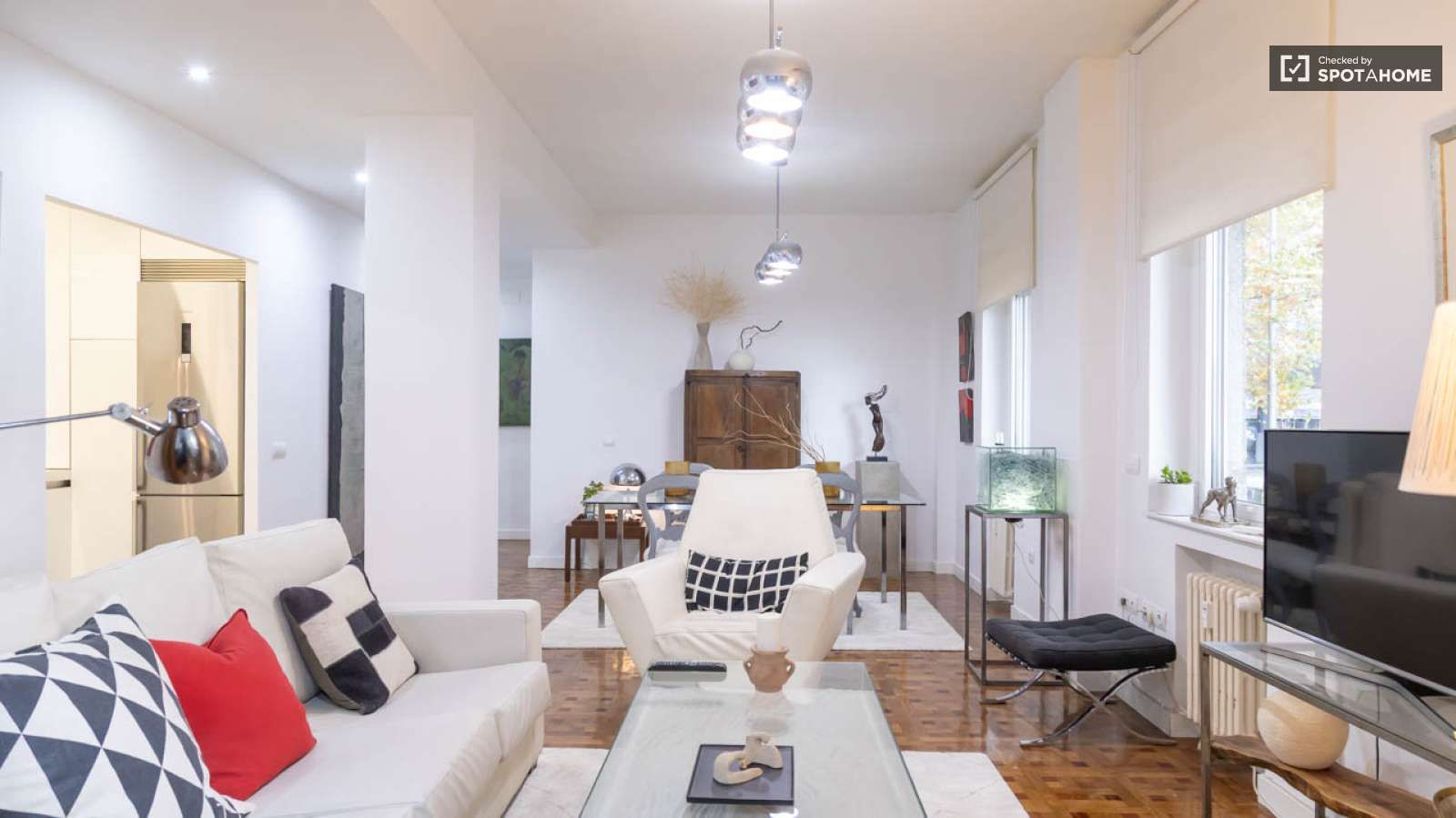 Sala de estar de Apartamento para compartir en  Madrid Capital con Aire acondicionado y Terraza