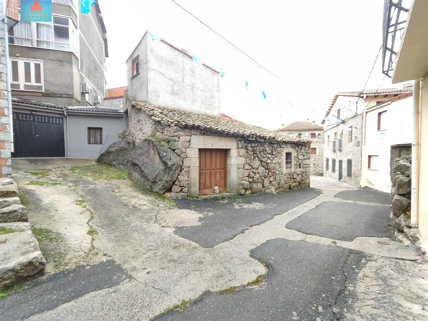 Vista exterior de Casa adosada en venta en Navarredondilla
