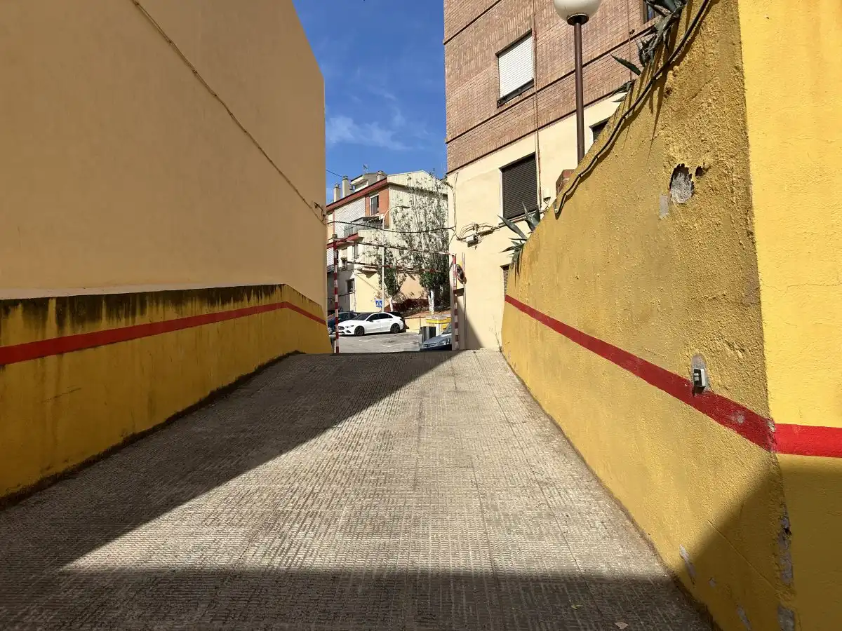 Aparcament en venda a La Azulejera