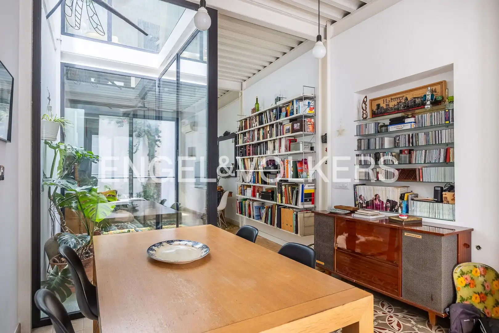 Comedor de Casa o chalet en venta en Sevilla con Aire acondicionado, Calefacción y Jardín privado